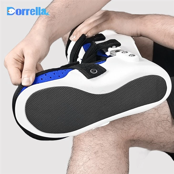 shop boot cast for fractured foot